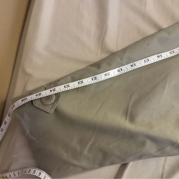 Vintage London Fog Women's Tan Trench Coat - Picture 10 of 13